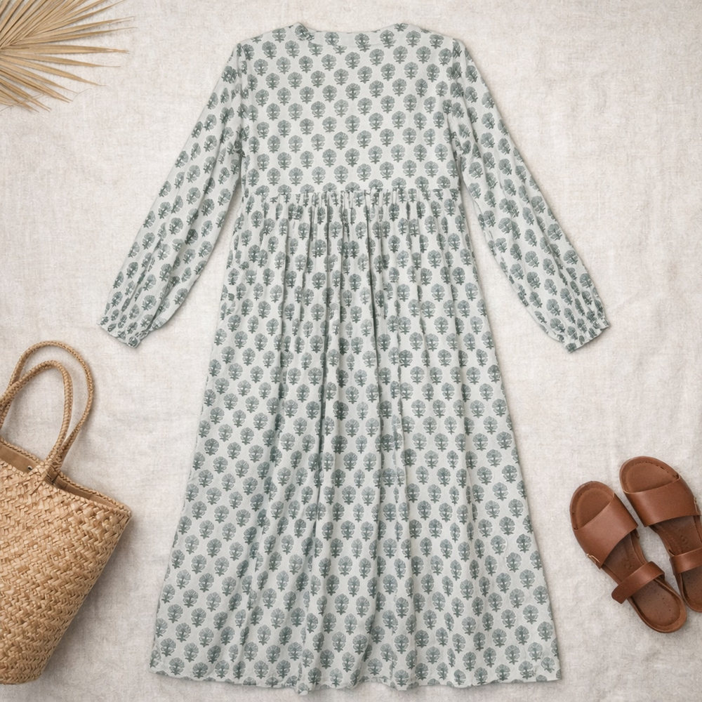 TMC Monogram Corner Block Print Dress Blue Floral Boho Cotton Size M - Picture 2 of 9